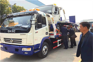 旌阳区汽车道路救援拖车价格